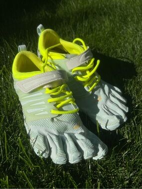Vibram FiveFingers V-Train Barefoot Running Pale Blue/Safety Yellow Trainer